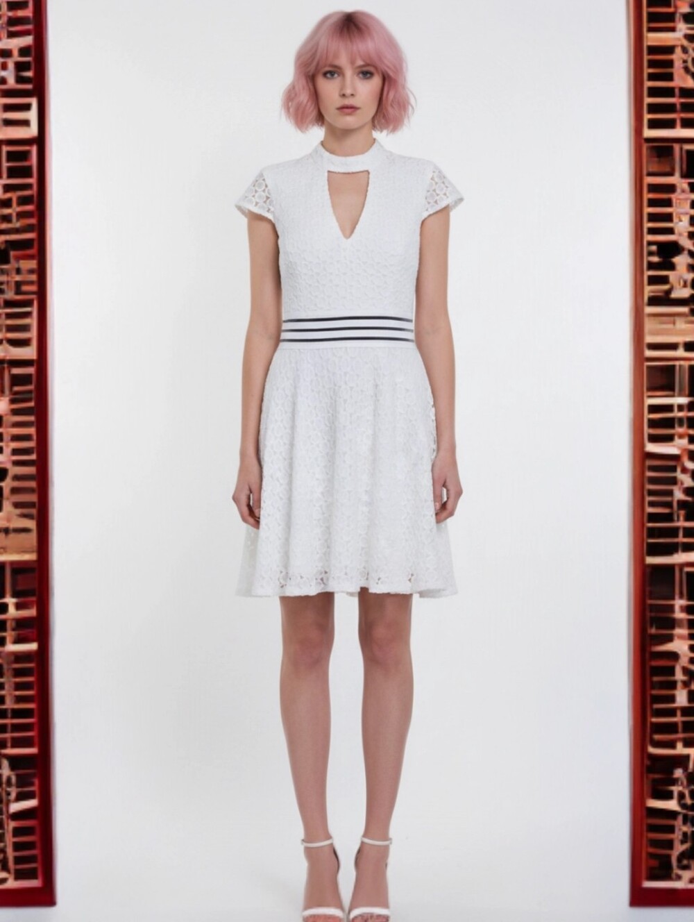 City Studio White Lace Fit & Flare Dress With Keyhole Neckline Size 9 Jr.